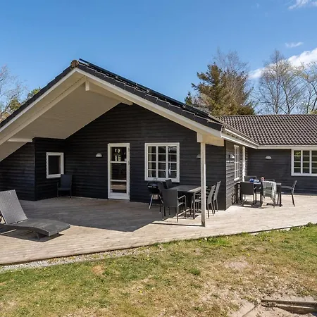 Kristian - 400m From The Sea By Interhome *